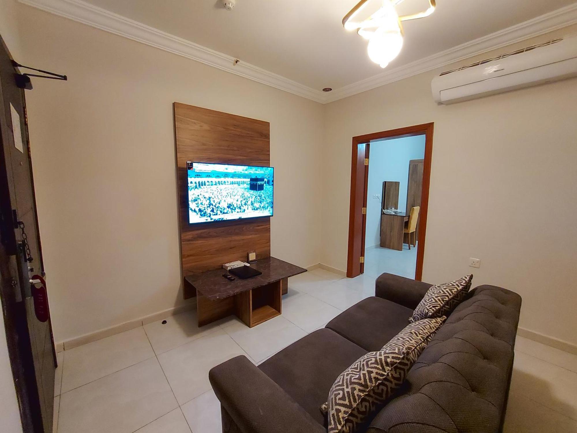 Iwan Alandalusia Alrehab Aparthotel Jeddah Exterior photo