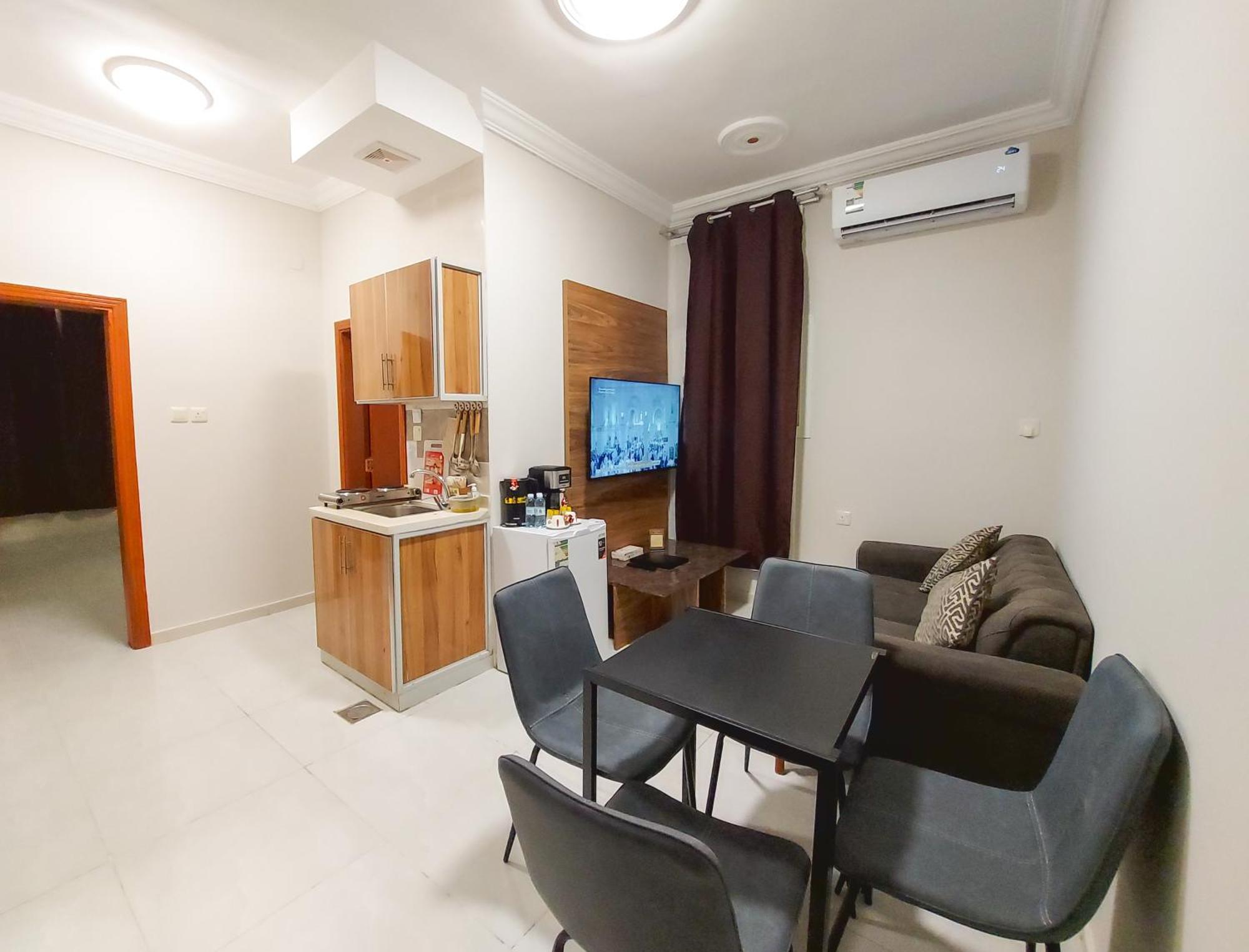 Iwan Alandalusia Alrehab Aparthotel Jeddah Exterior photo